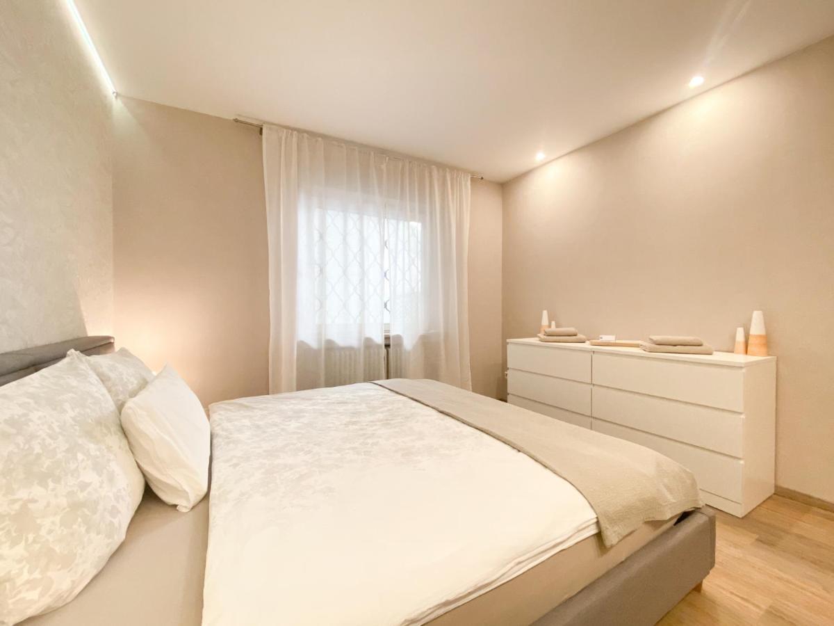 Modernes Apartment In Zentrumsnaehe Mit Eigenem Stellplatz Baden-Baden Eksteriør bilde