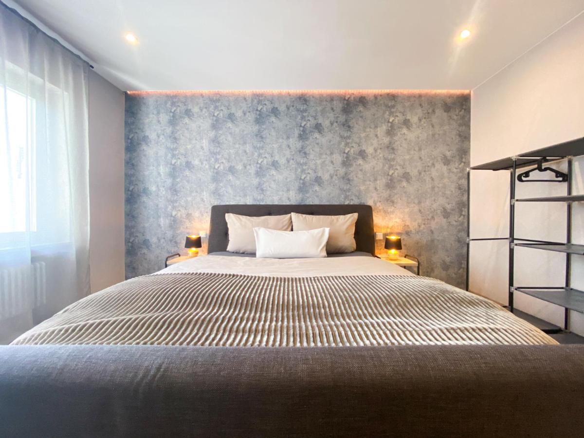 Modernes Apartment In Zentrumsnaehe Mit Eigenem Stellplatz Baden-Baden Eksteriør bilde
